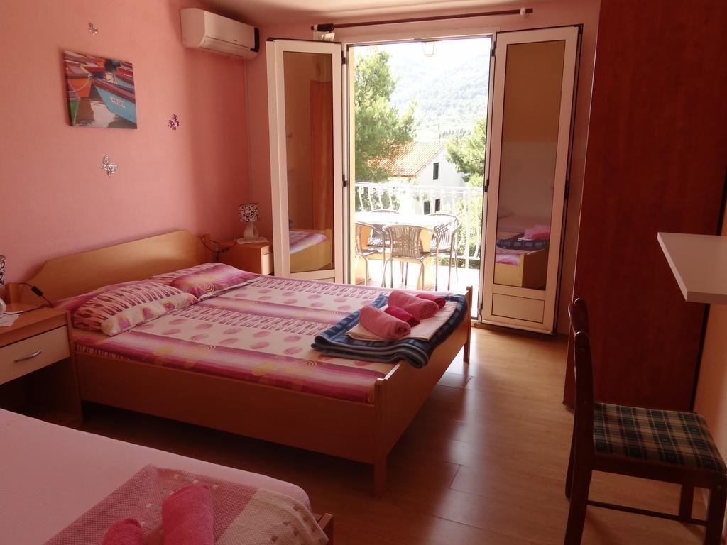 Apartments Jerkovic Stari Grad  Luaran gambar